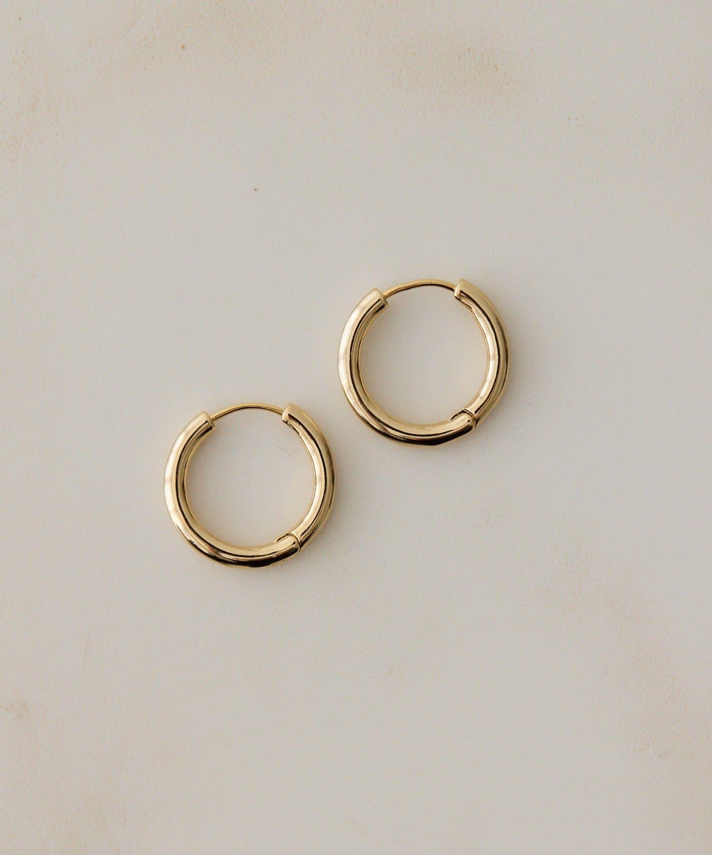 可更換式圈形耳環