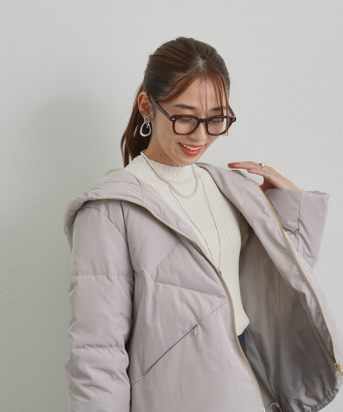 《ふんわり暖か》TENDER CLOTH連帽羽絨服