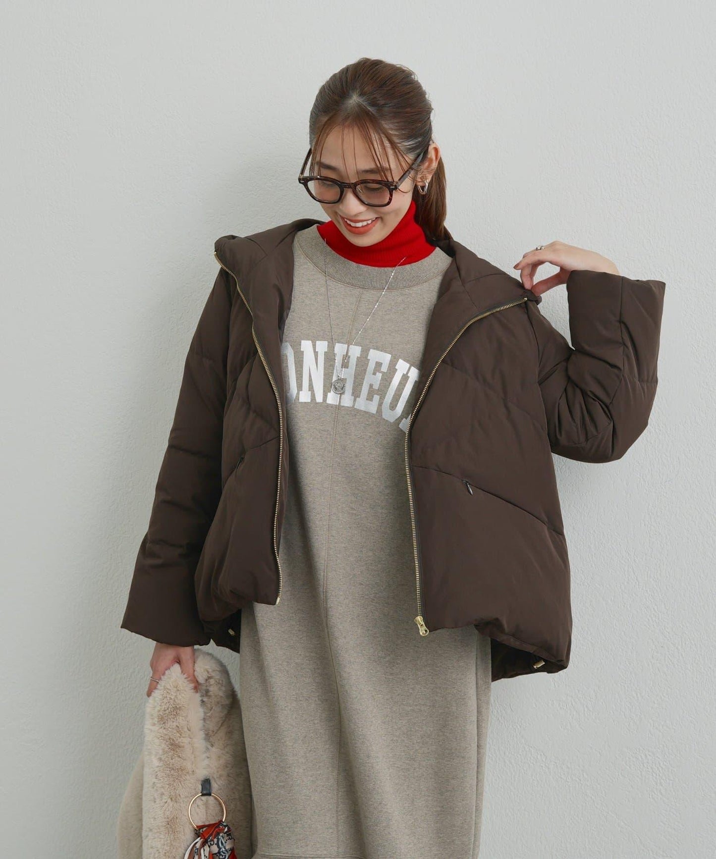 《ふんわり暖か》TENDER CLOTH連帽羽絨服