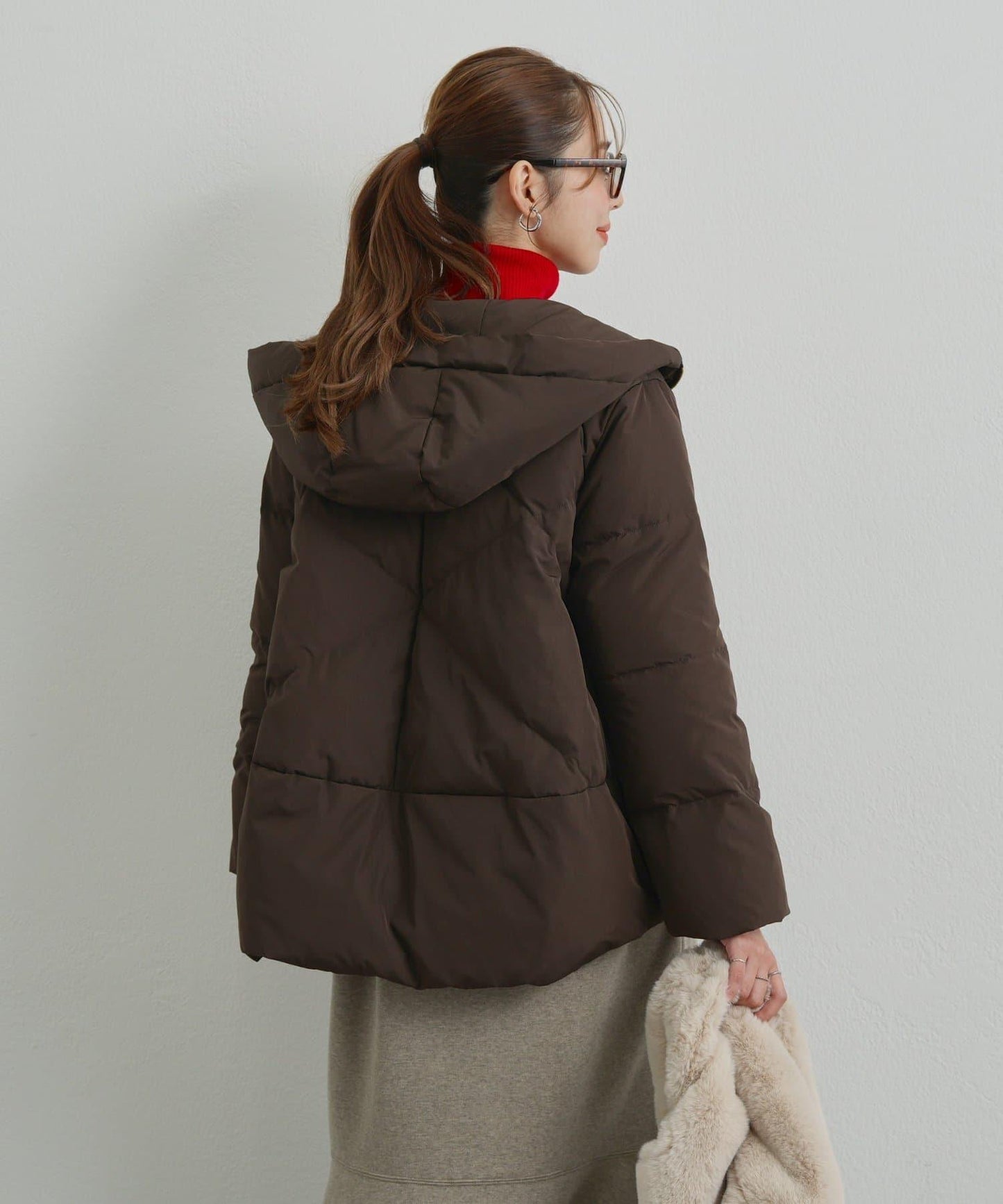 《ふんわり暖か》TENDER CLOTH連帽羽絨服