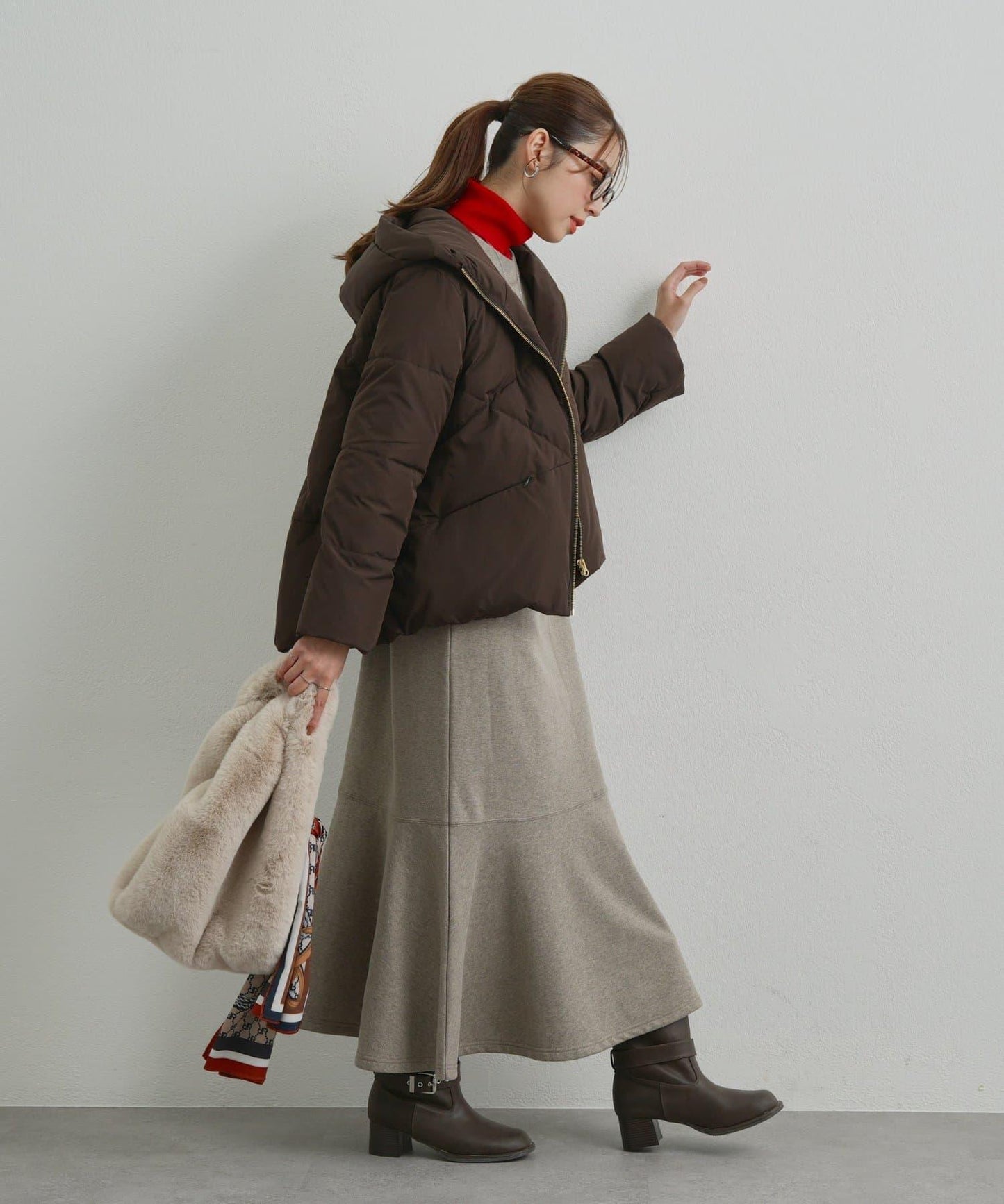 《ふんわり暖か》TENDER CLOTH連帽羽絨服