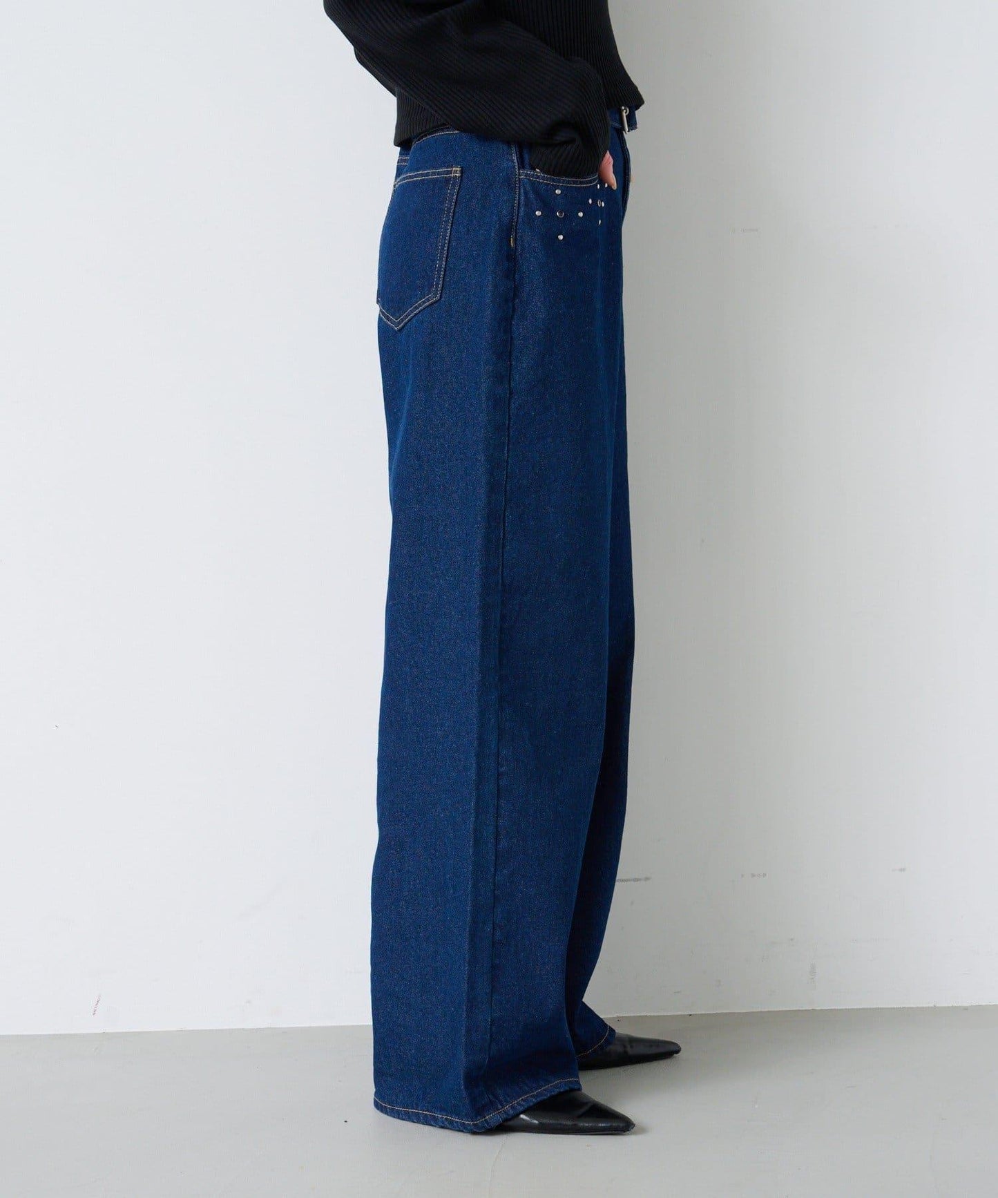 【Kastane】帶裝飾珠寶的牛仔褲