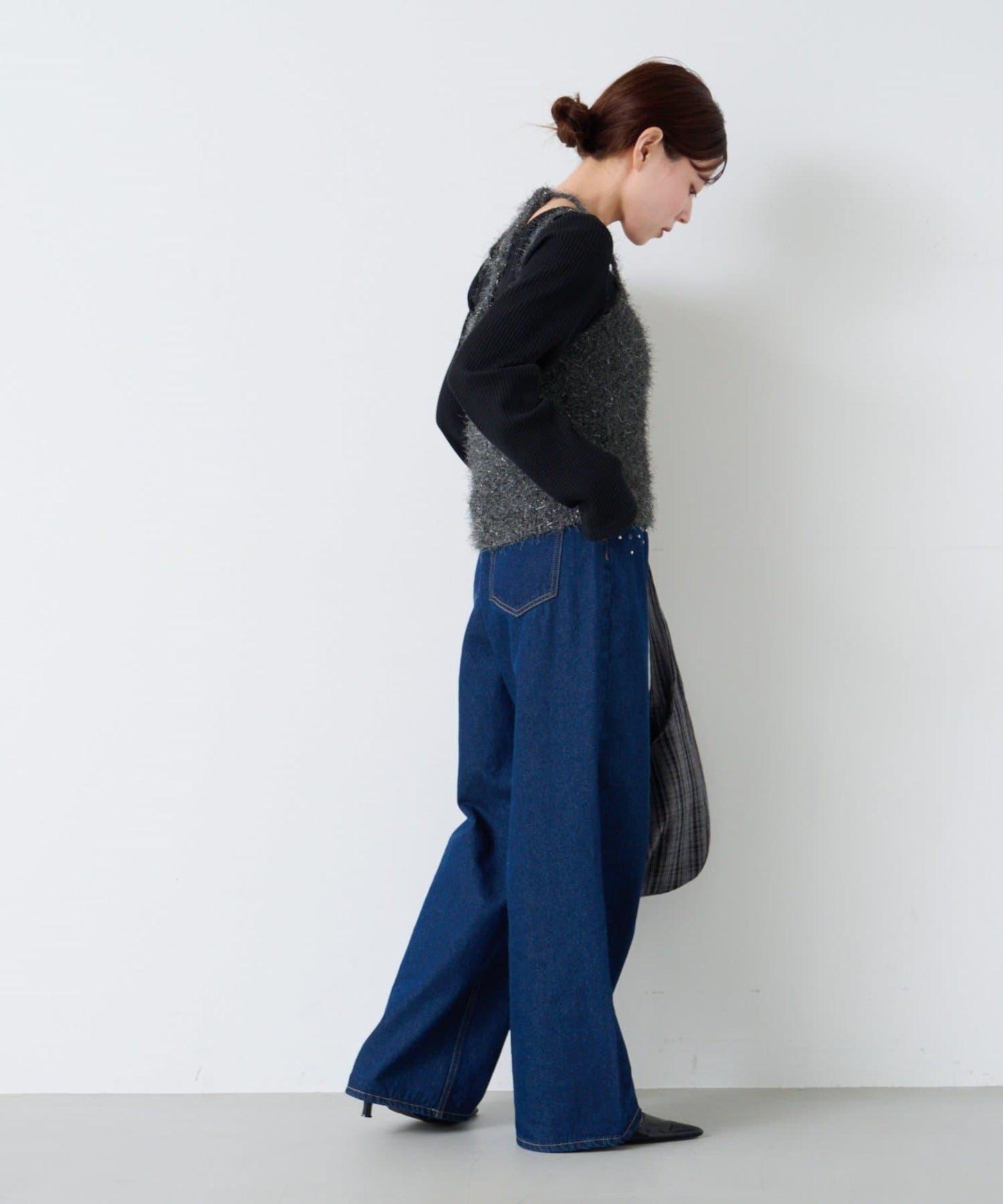 【Kastane】帶裝飾珠寶的牛仔褲