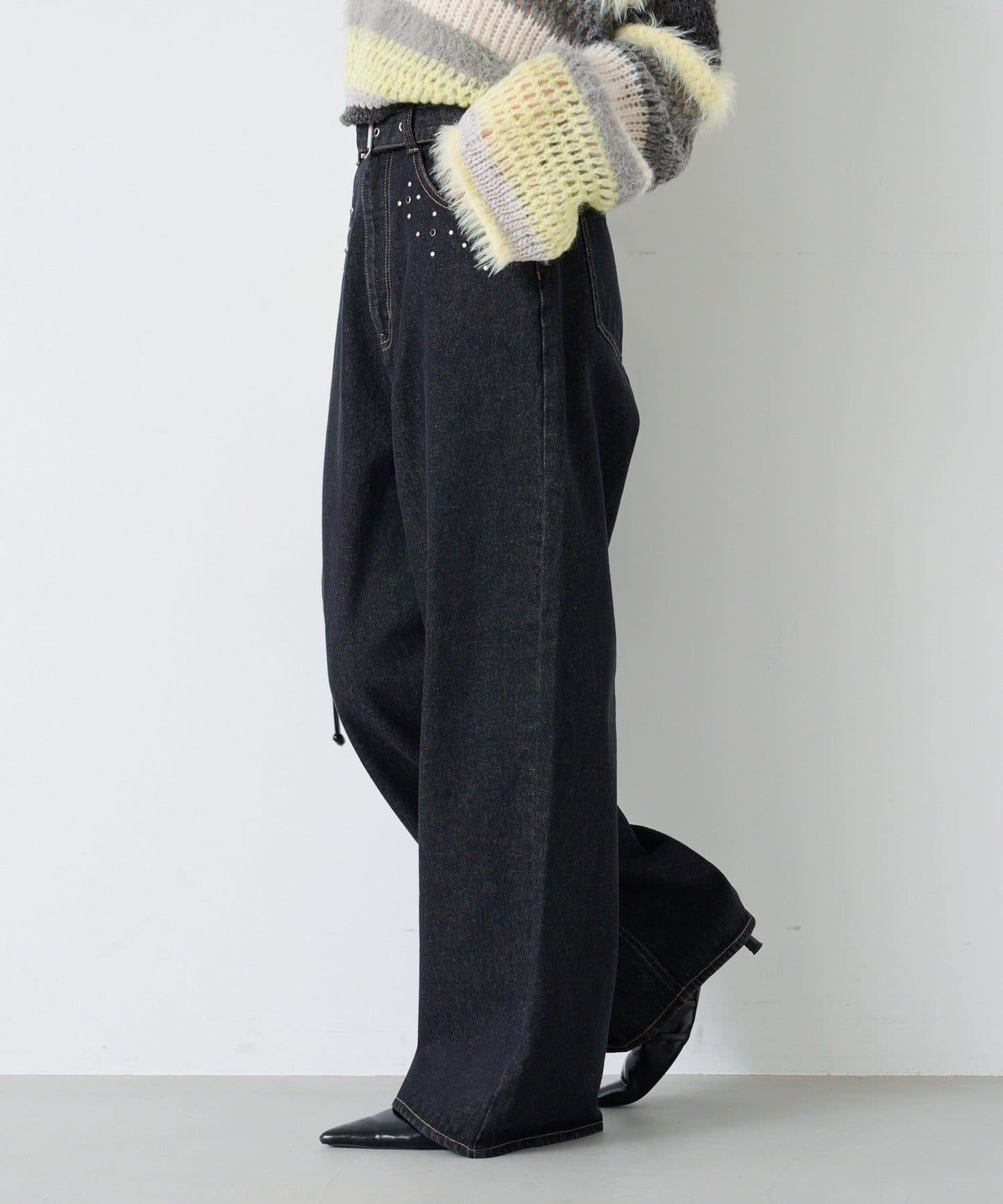 【Kastane】帶裝飾珠寶的牛仔褲