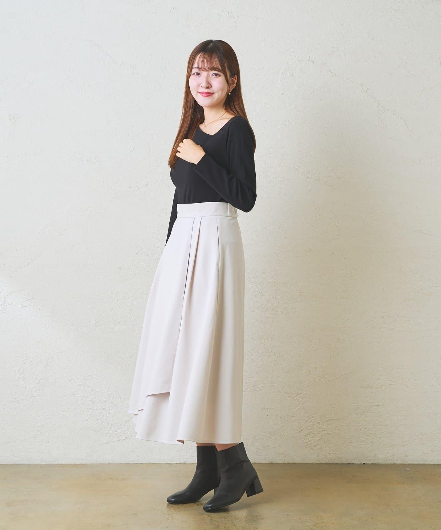 不對稱裹身風格喇叭裙