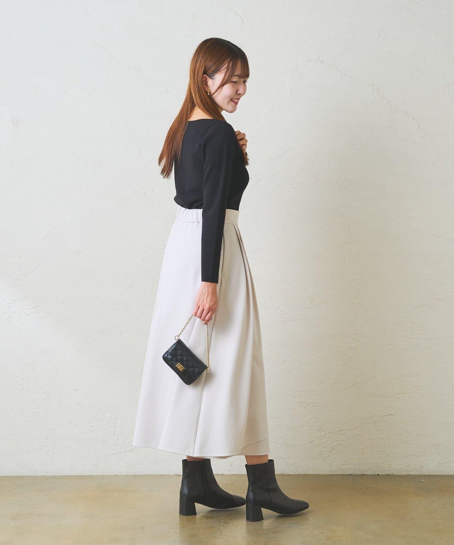 不對稱裹身風格喇叭裙