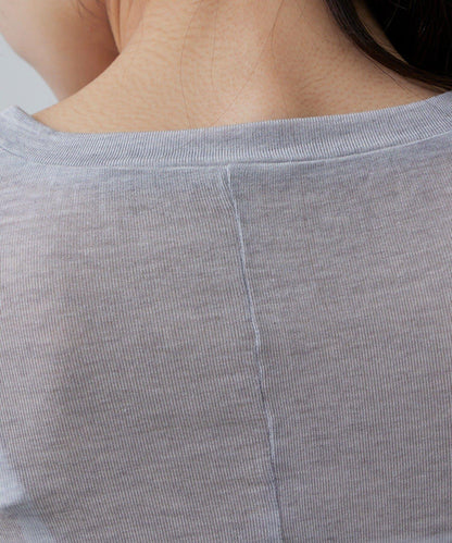 羊絨柔軟圓領針織衫