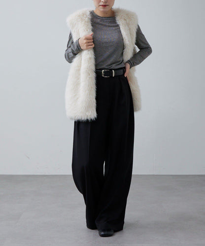 羊絨柔軟圓領針織衫