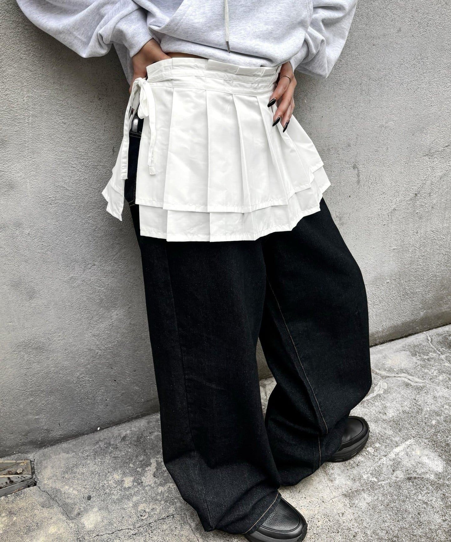 【WHO'S WHO gallery】百褶包裹腰帶