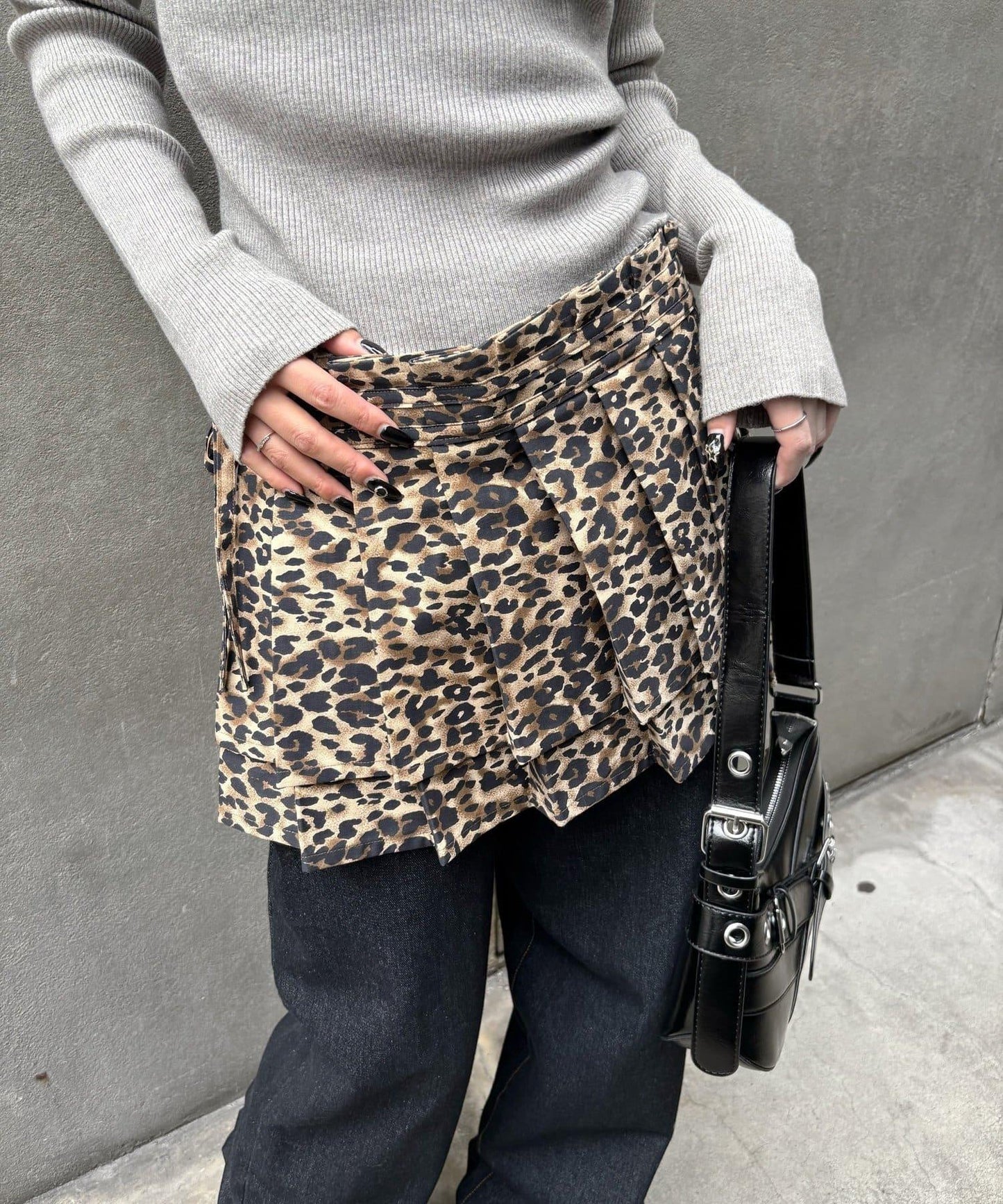 【WHO'S WHO gallery】百褶包裹腰帶