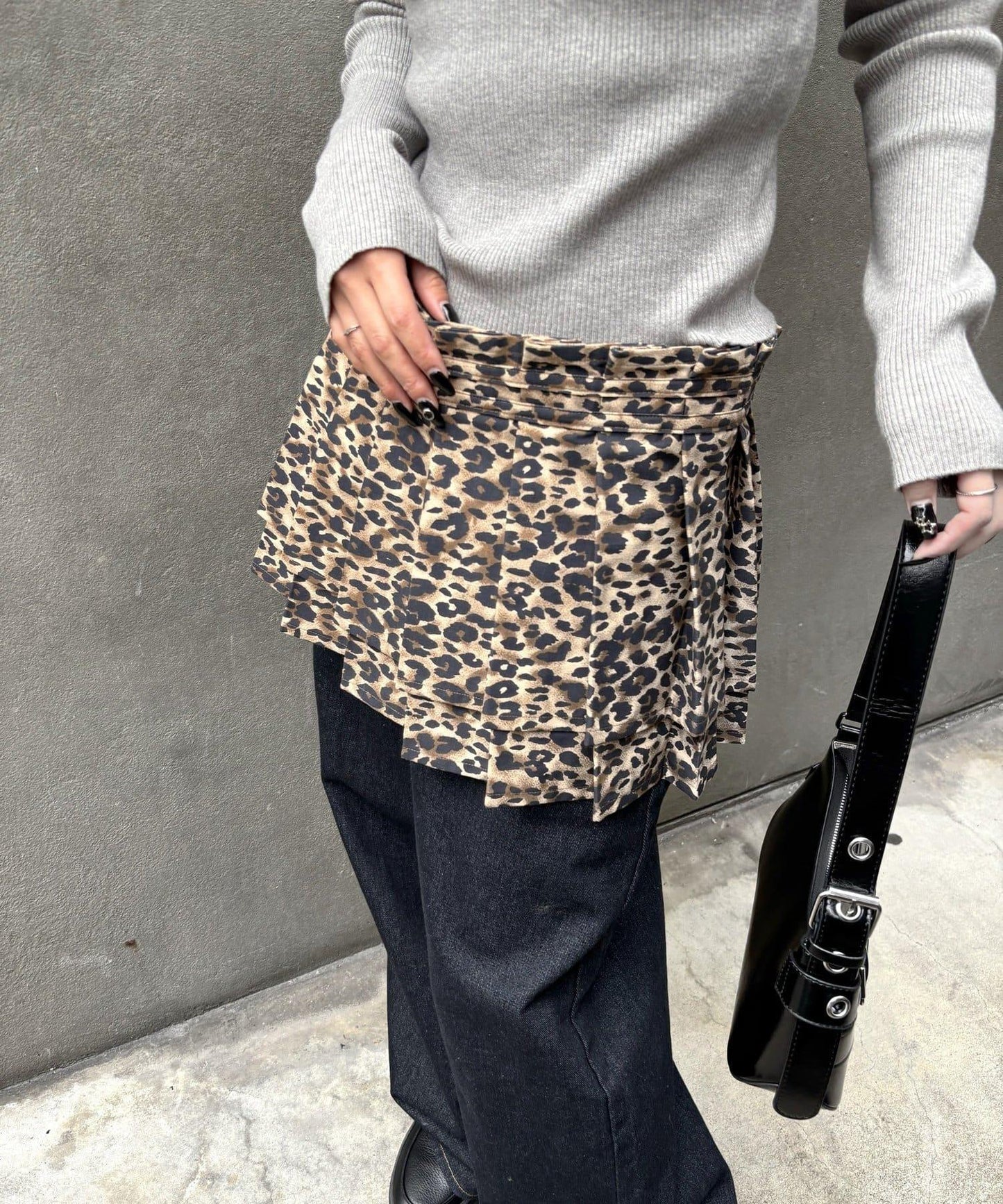 【WHO'S WHO gallery】百褶包裹腰帶