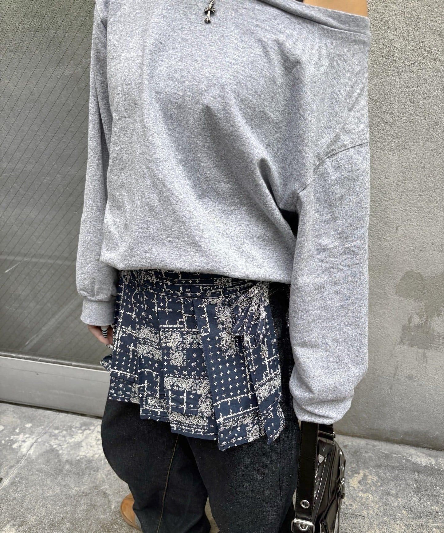 【WHO'S WHO gallery】百褶包裹腰帶