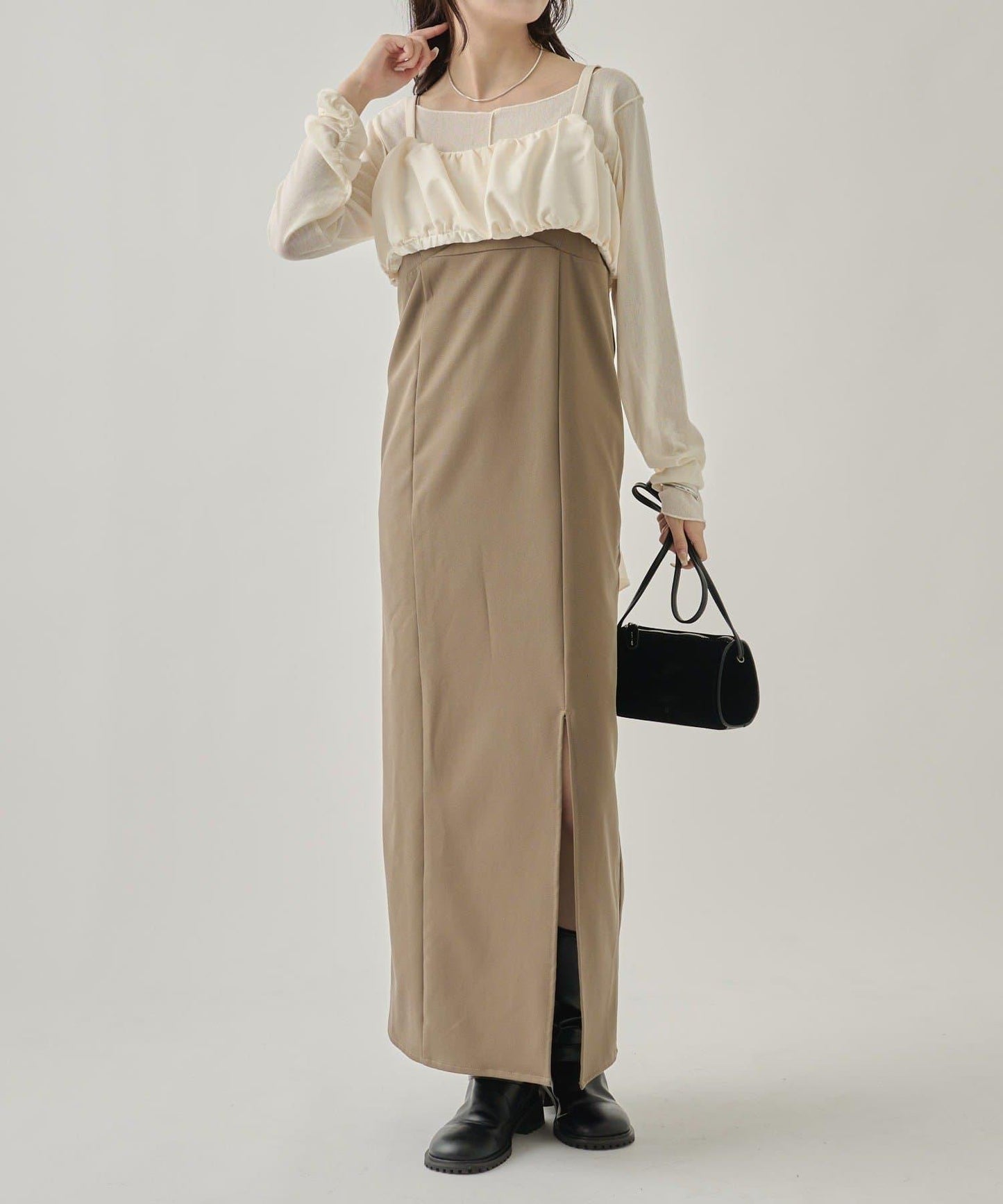 褶皺吊帶背心套裝連衣裙