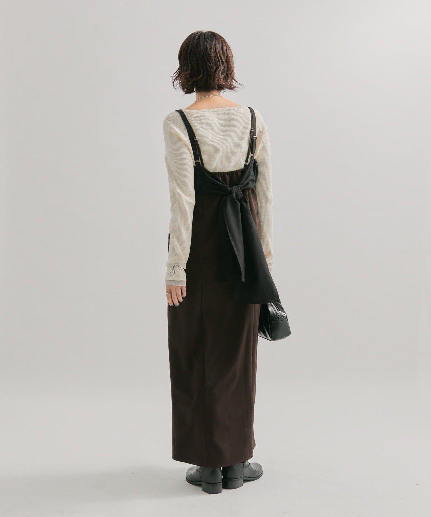 褶皺吊帶背心套裝連衣裙