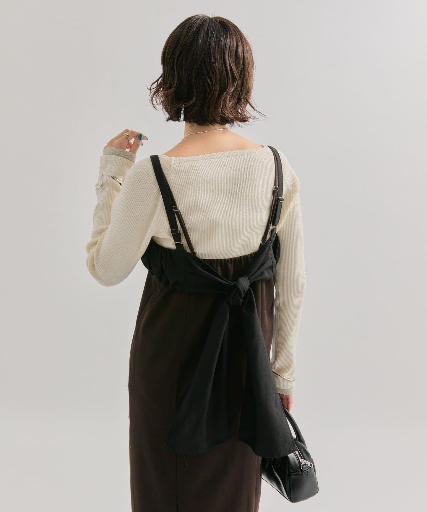 褶皺吊帶背心套裝連衣裙