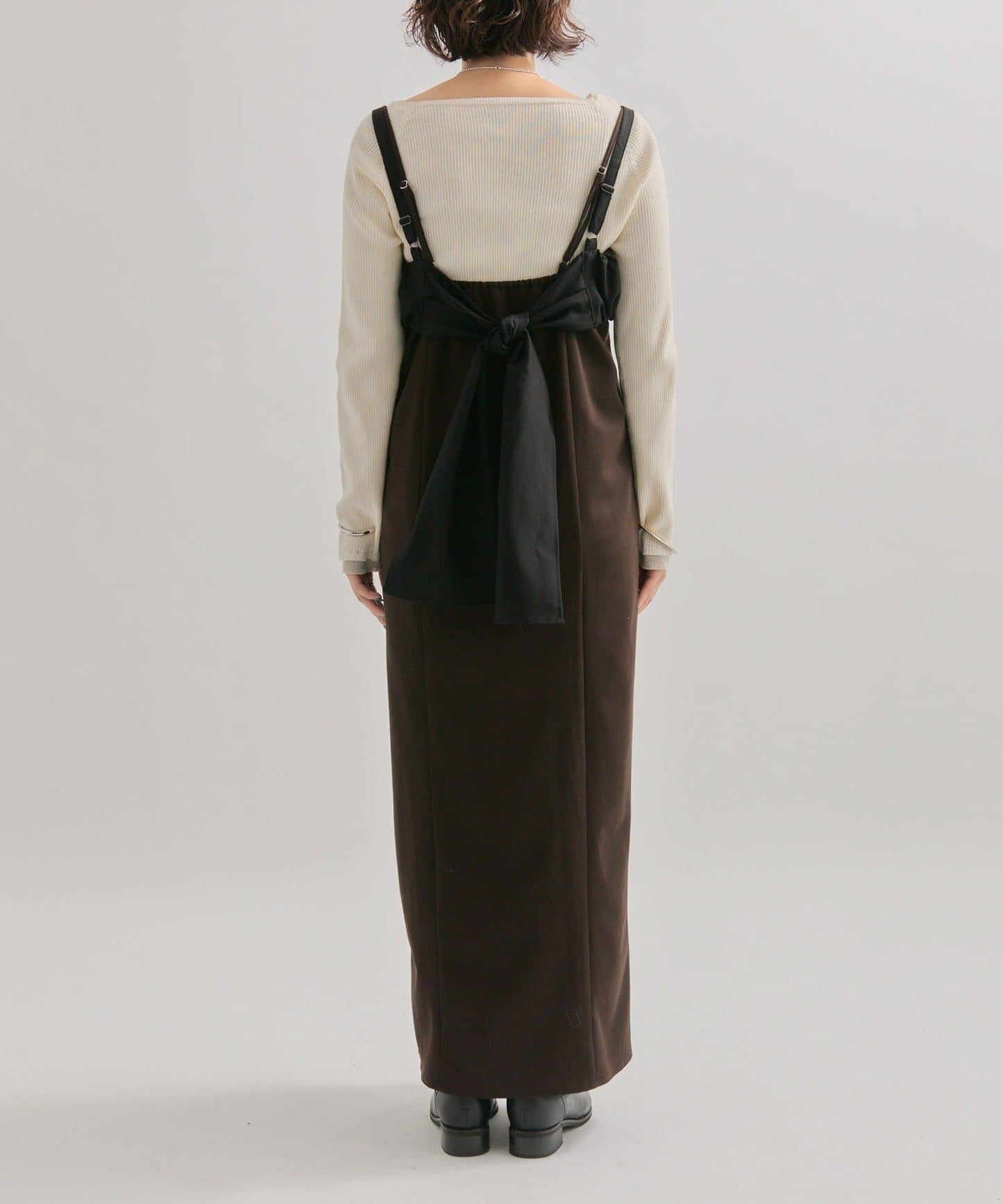 褶皺吊帶背心套裝連衣裙