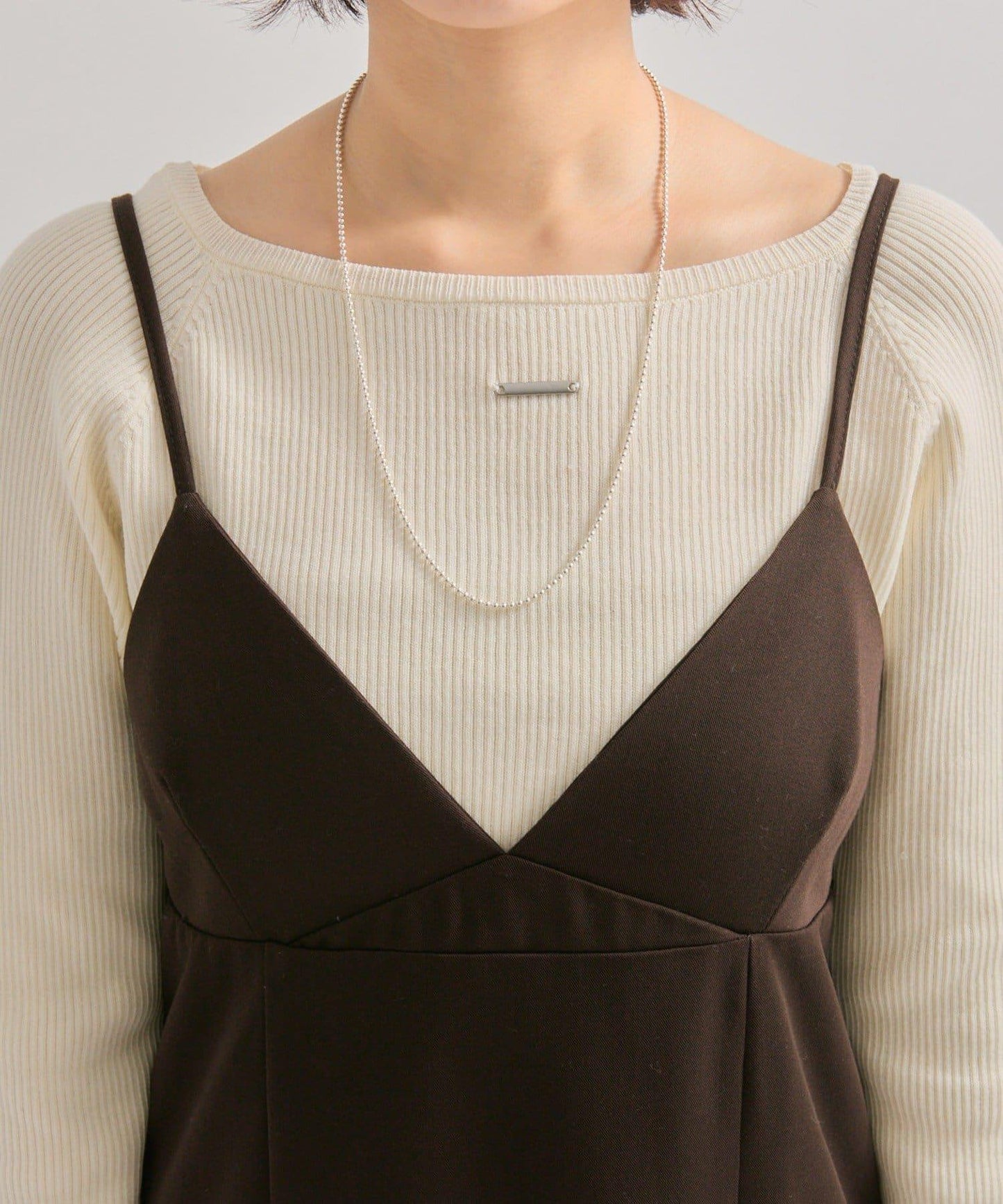 褶皺吊帶背心套裝連衣裙