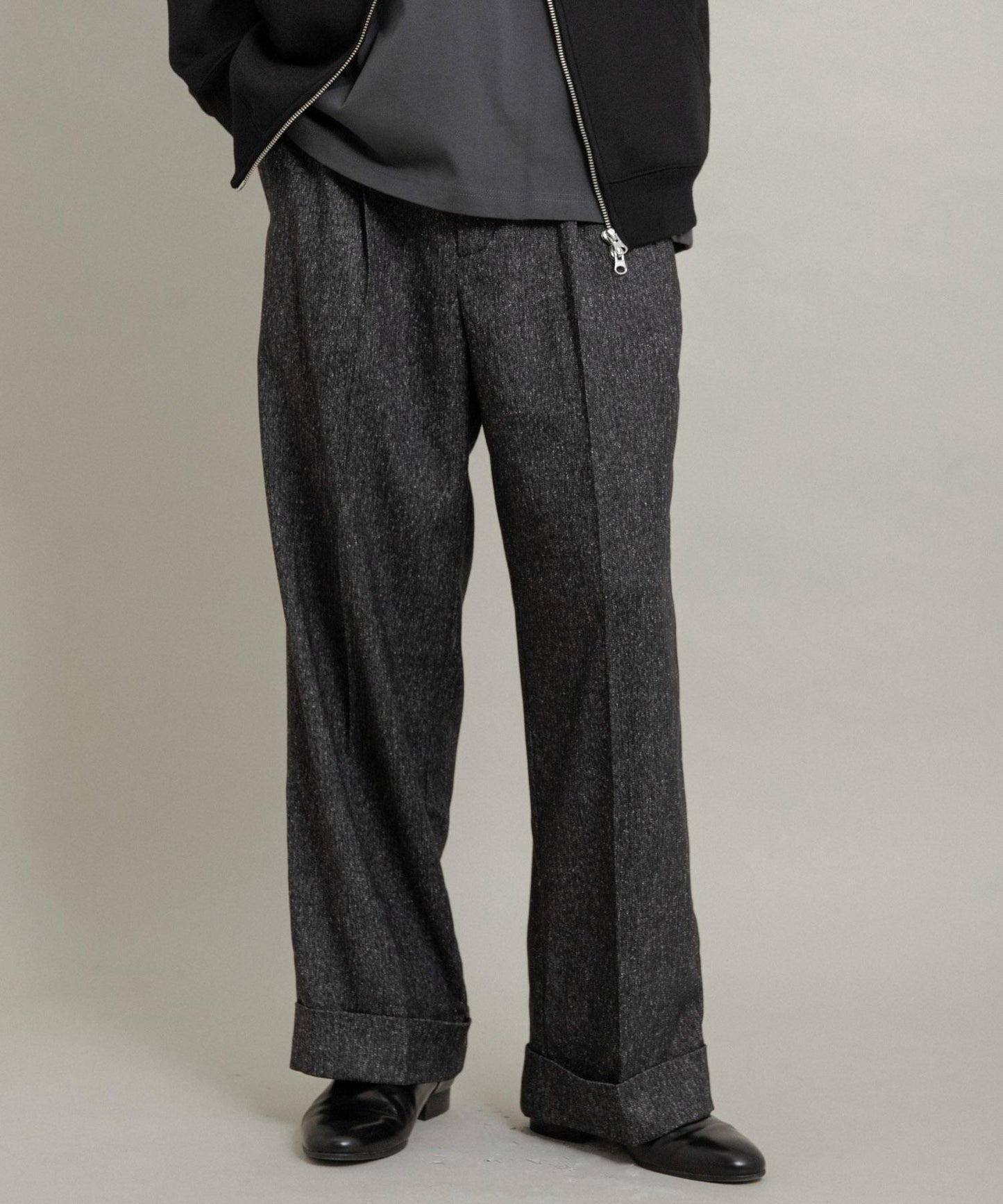 斜紋寬鬆雙褶西裝褲