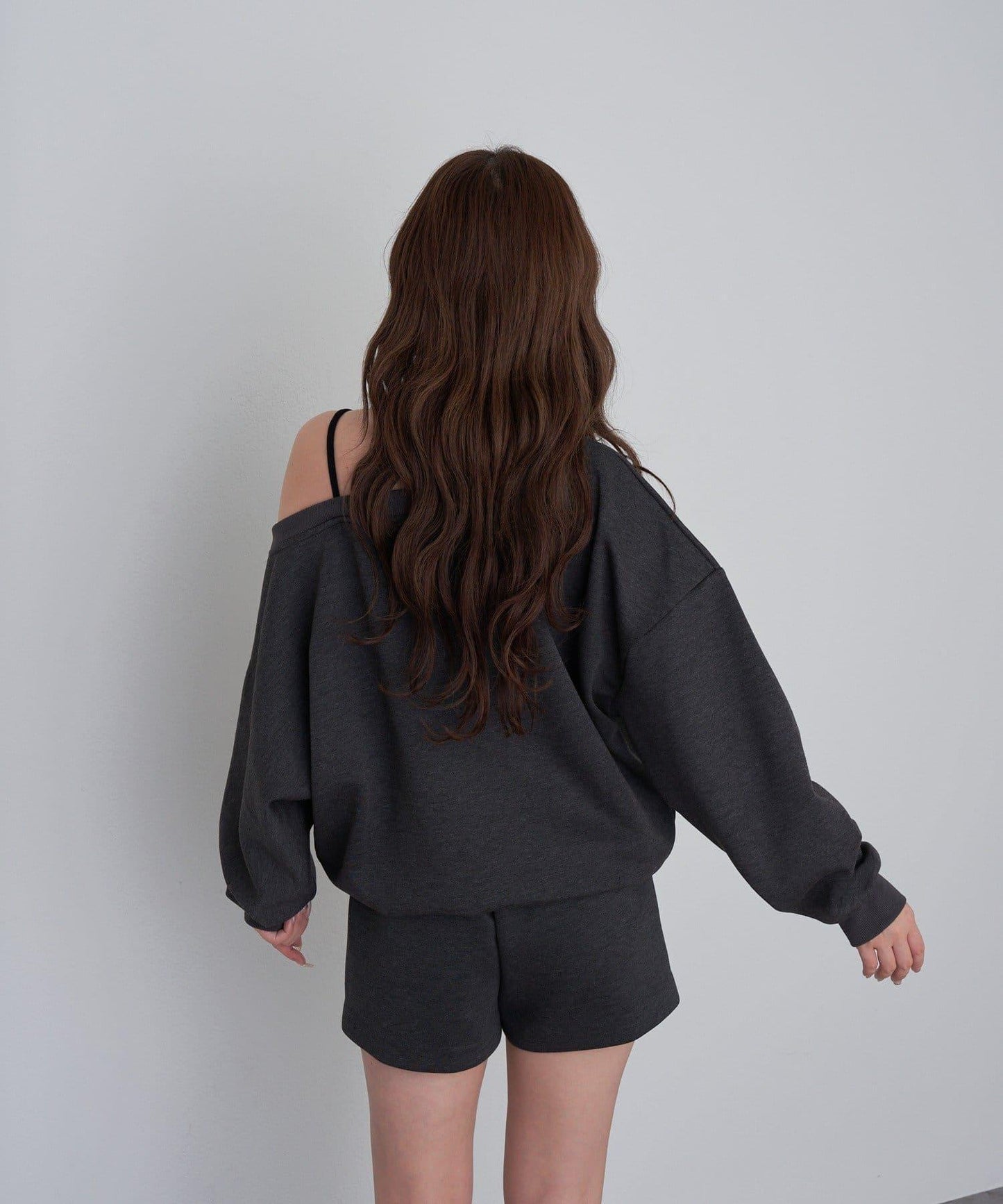 【RAY CASSIN】層疊字母單肩衛衣