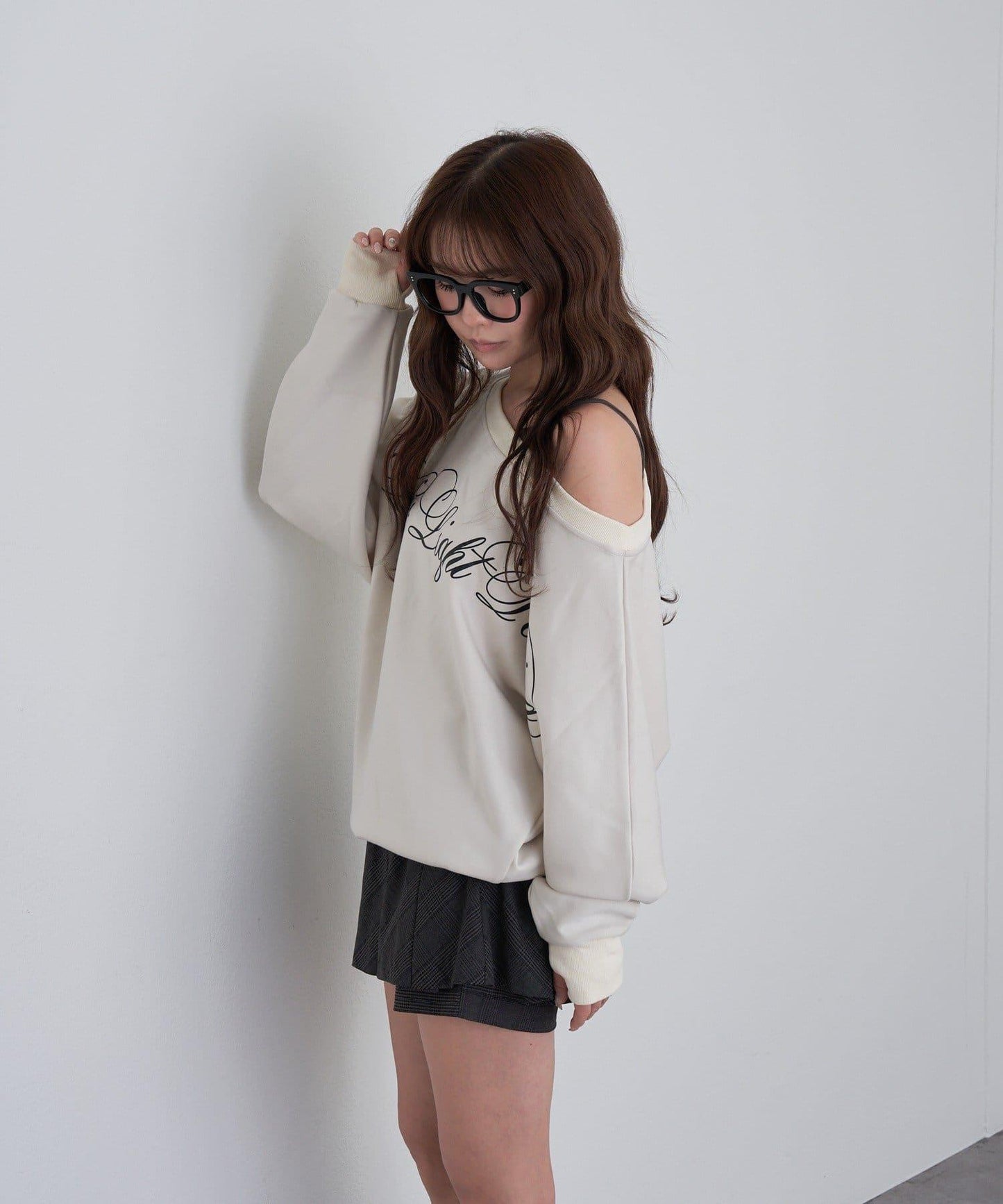 【RAY CASSIN】層疊字母單肩衛衣