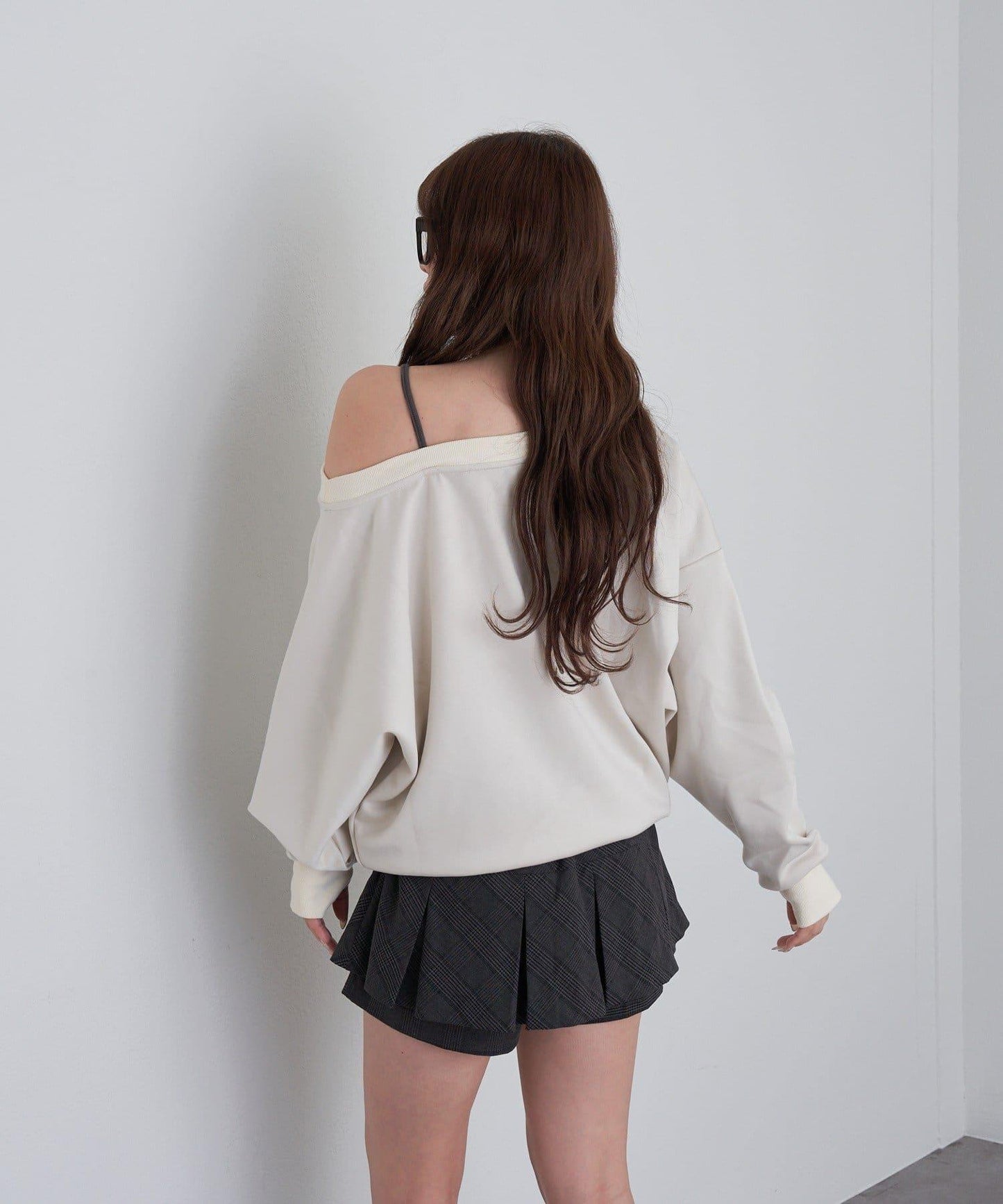 【RAY CASSIN】層疊字母單肩衛衣