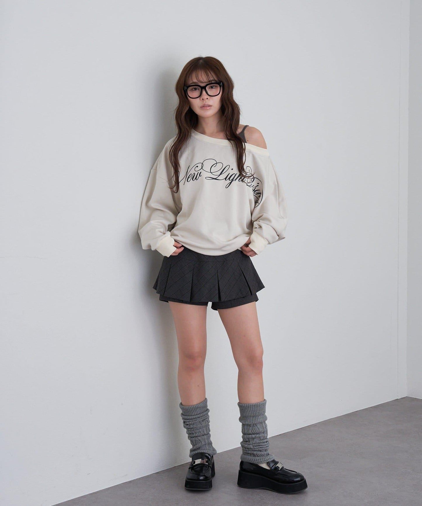 【RAY CASSIN】層疊字母單肩衛衣