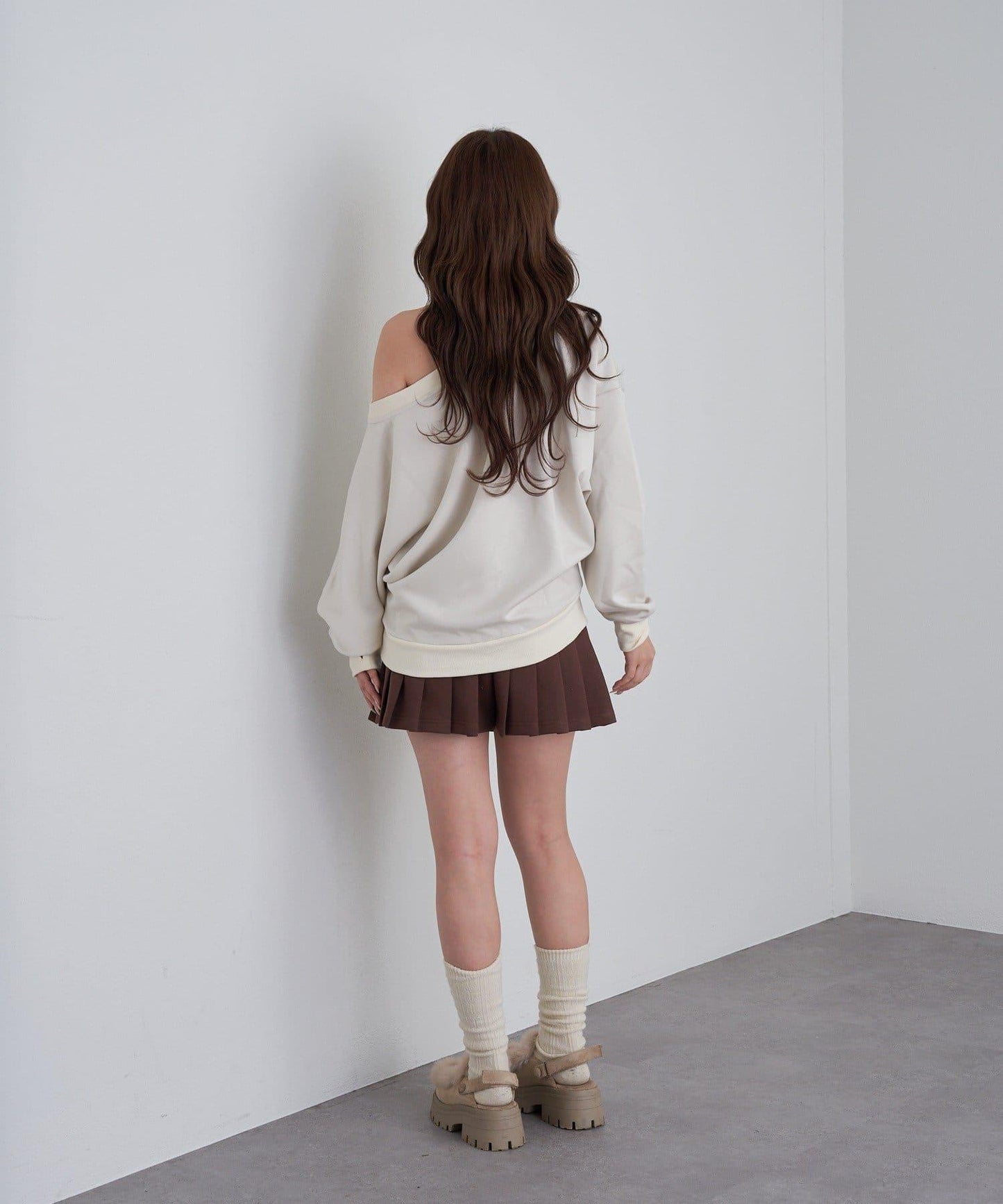 【RAY CASSIN】層疊字母單肩衛衣