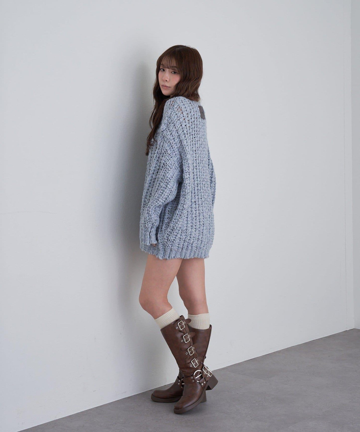 【RAY CASSIN】V領寬鬆針織衫