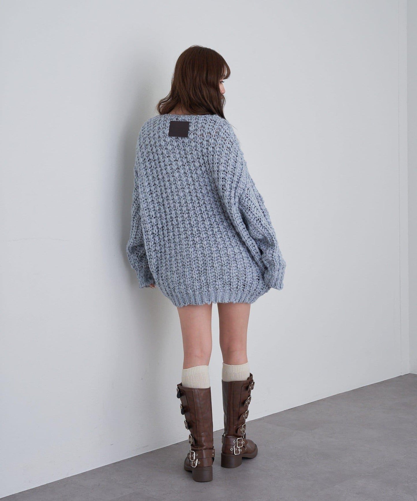 【RAY CASSIN】V領寬鬆針織衫