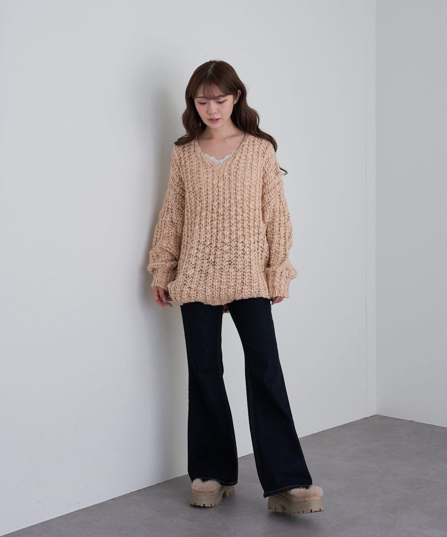 【RAY CASSIN】V領寬鬆針織衫