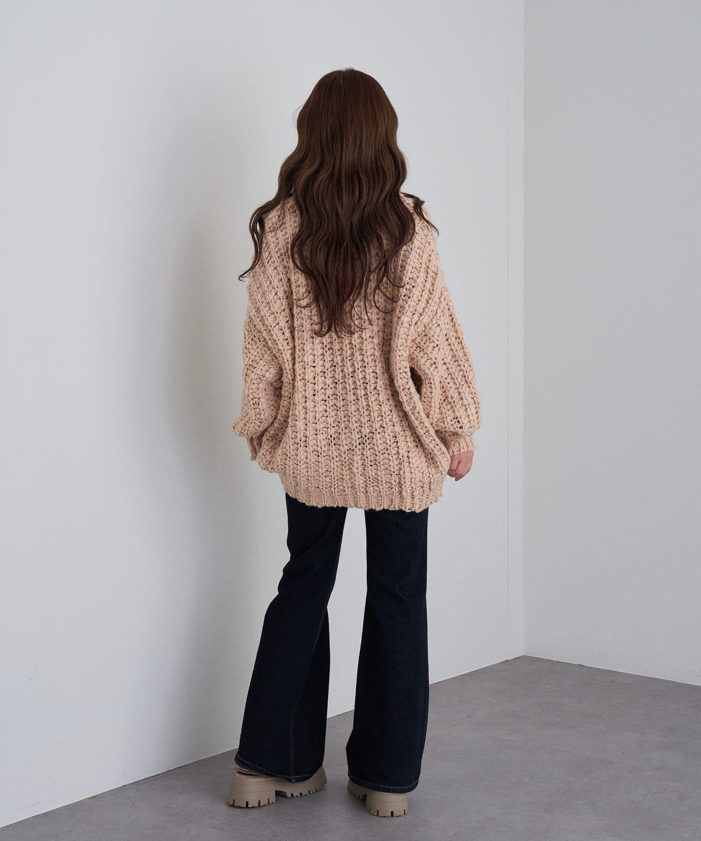 【RAY CASSIN】V領寬鬆針織衫