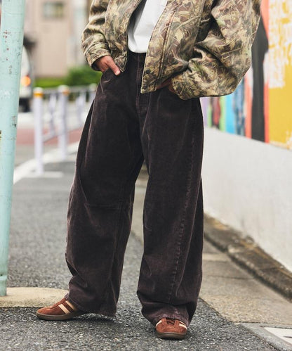 寬鬆版型漂白工藝彎曲燈芯絨長褲