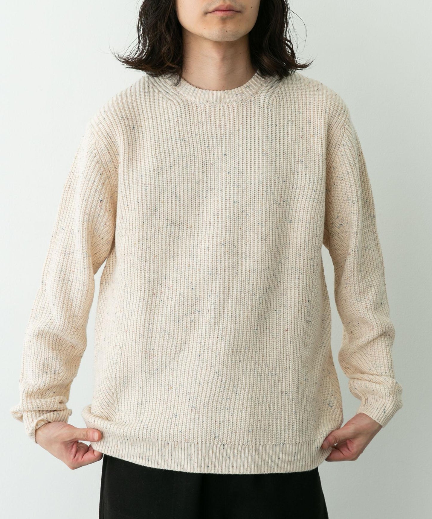 可水洗羊毛混紡圓領針織衫