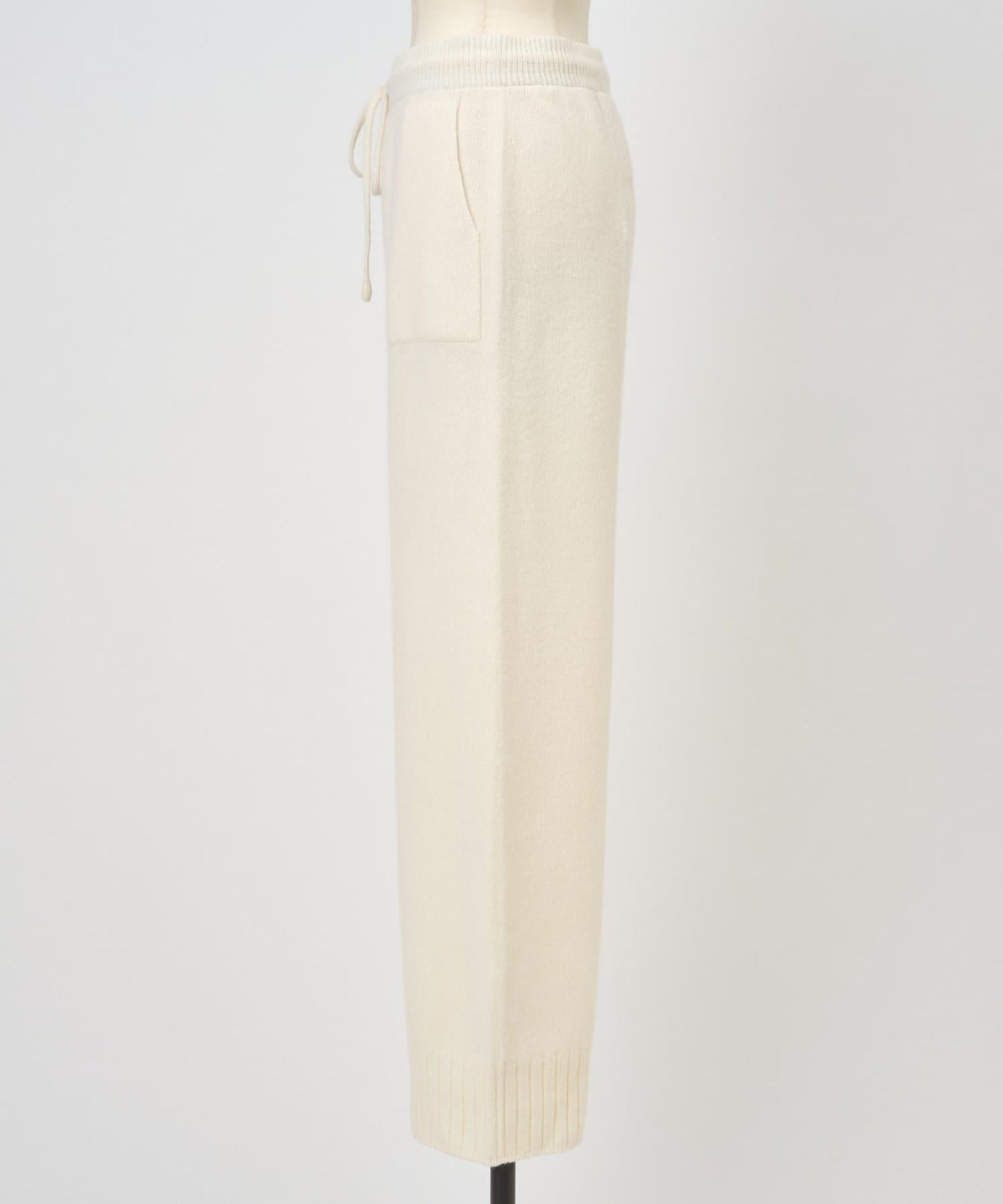 《UMARMUNG》羊毛針織長褲