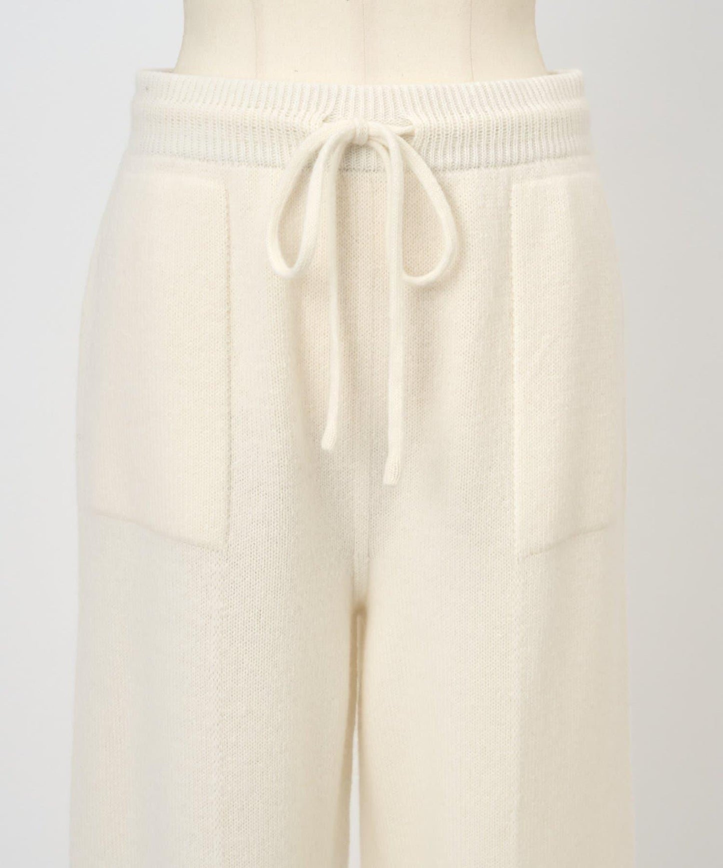 《UMARMUNG》羊毛針織長褲