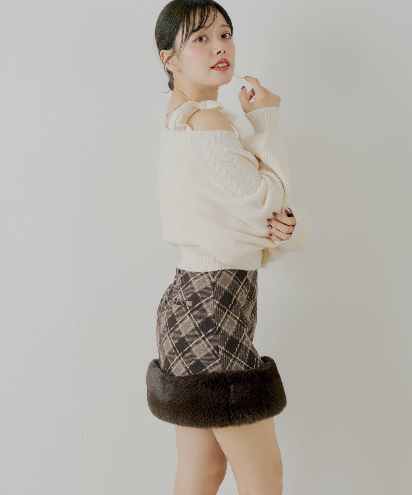 Chico 下襬毛絨 修身迷你半身裙