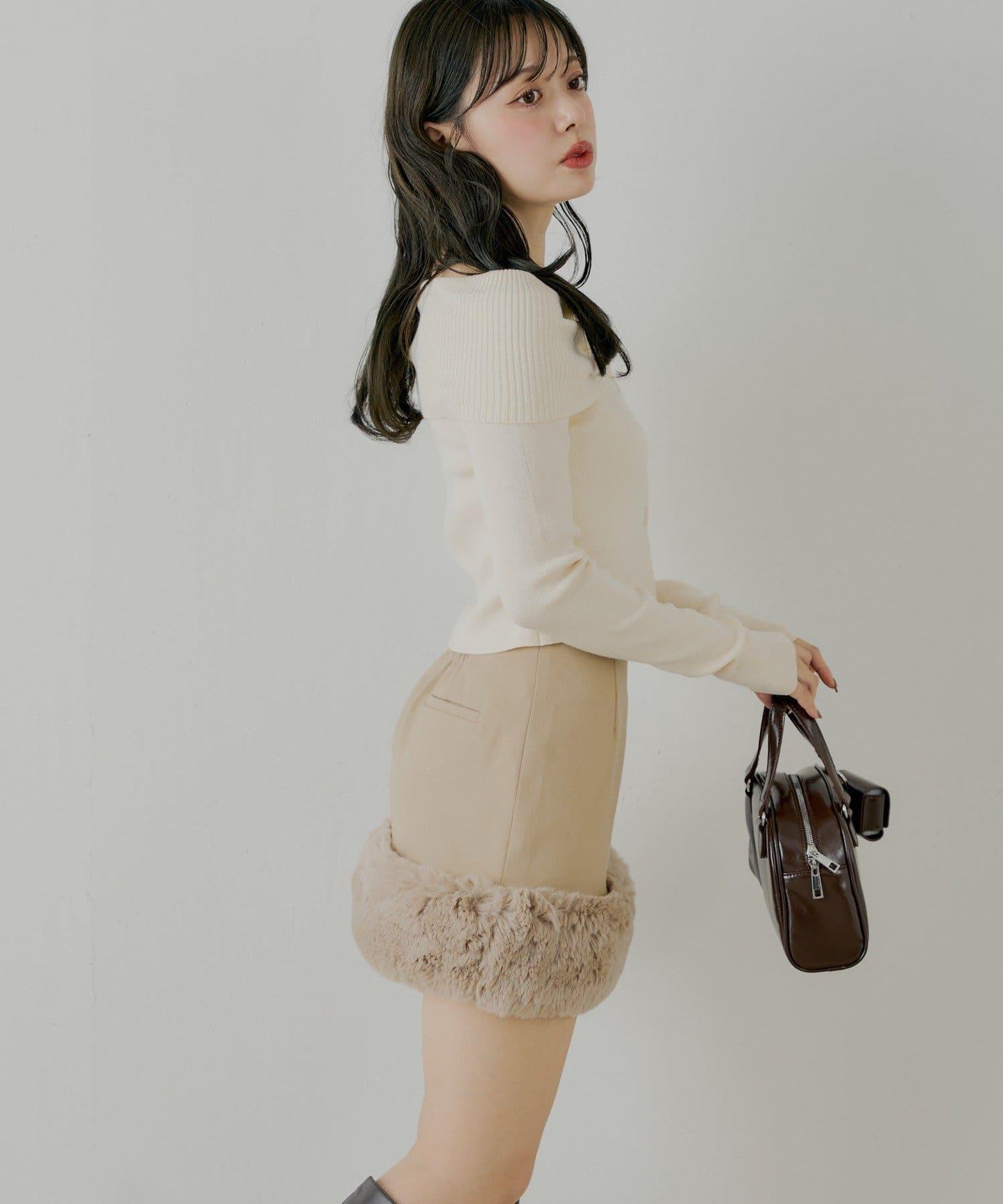 Chico 下襬毛絨 修身迷你半身裙