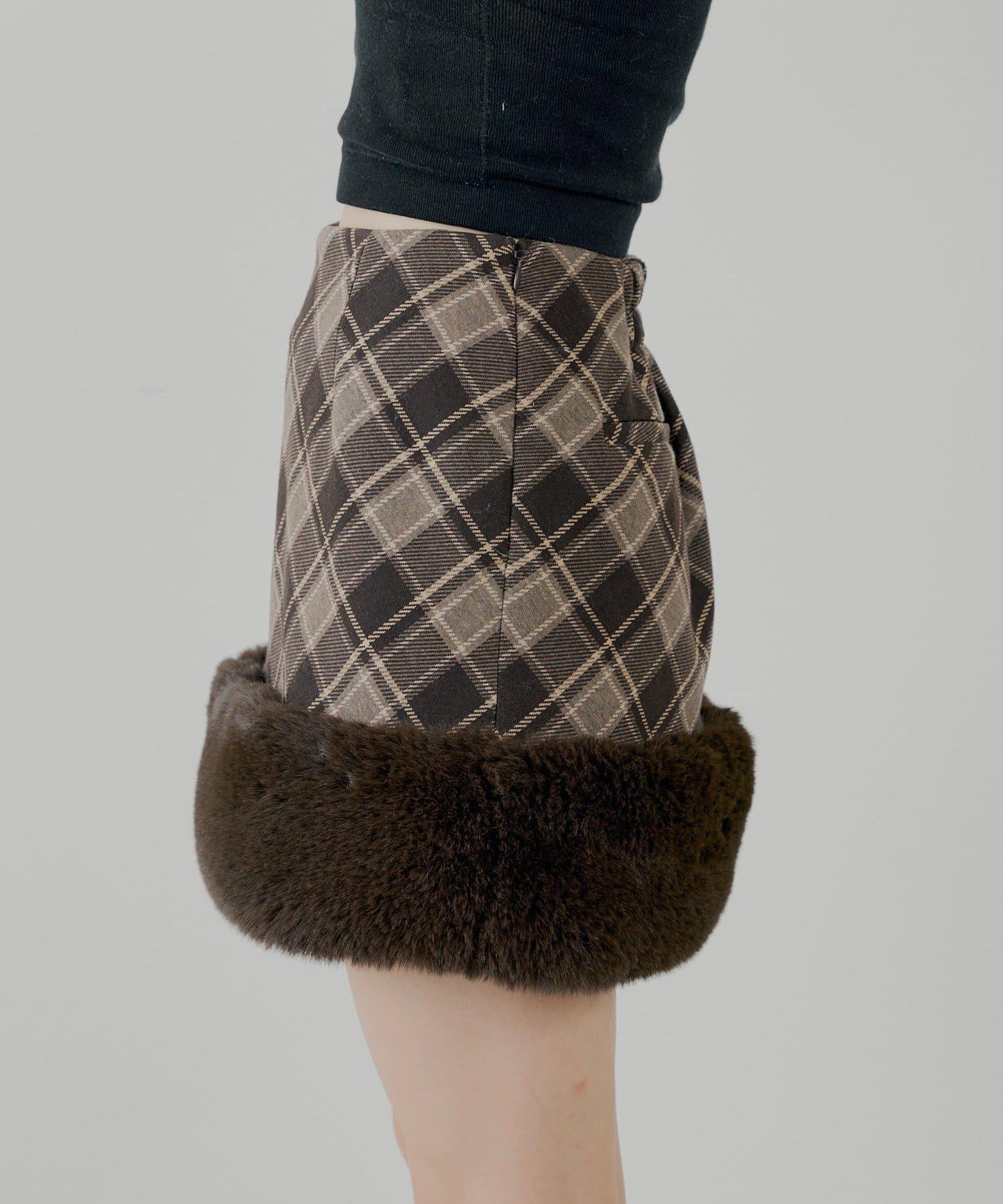 Chico 下襬毛絨 修身迷你半身裙