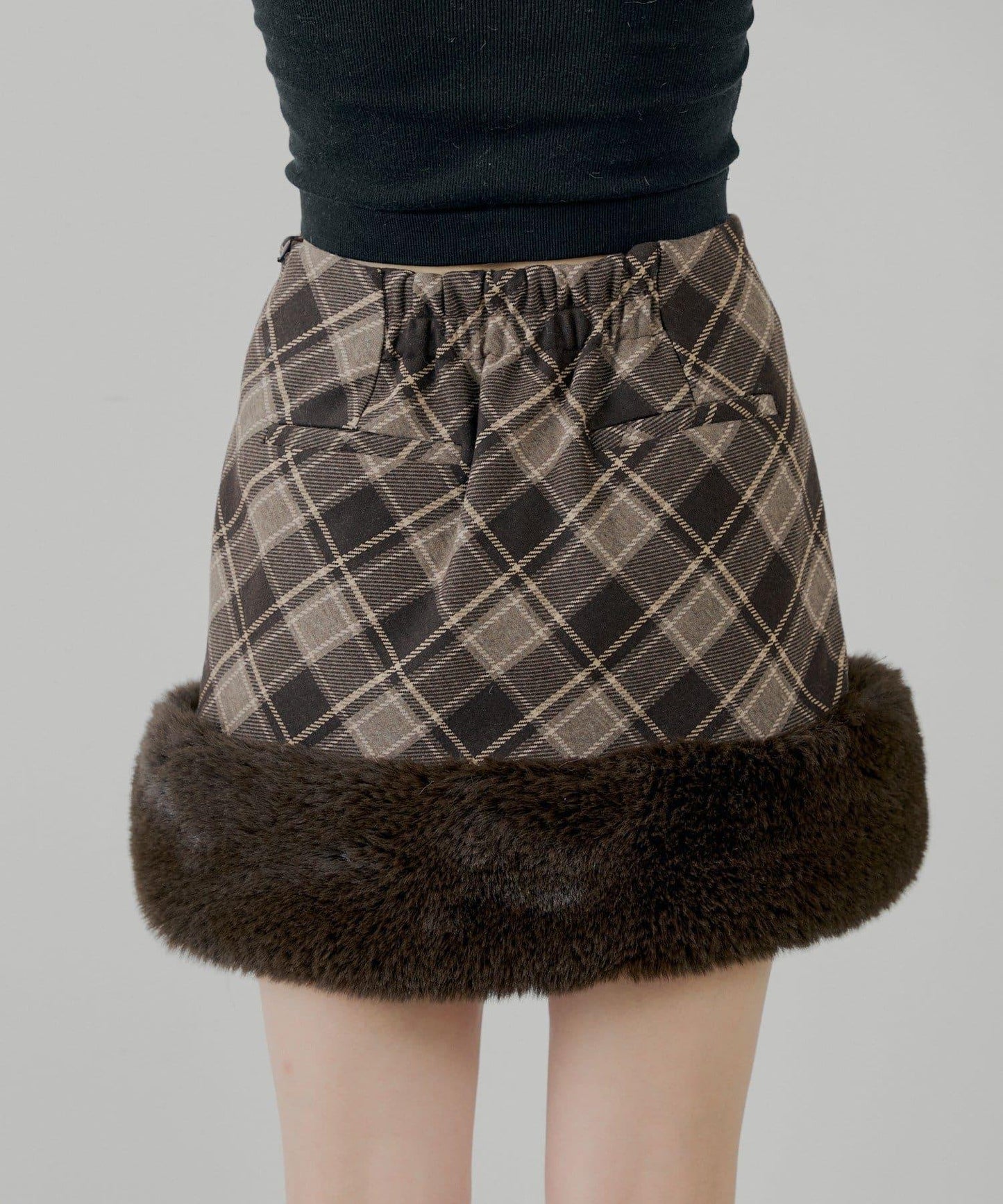 Chico 下襬毛絨 修身迷你半身裙