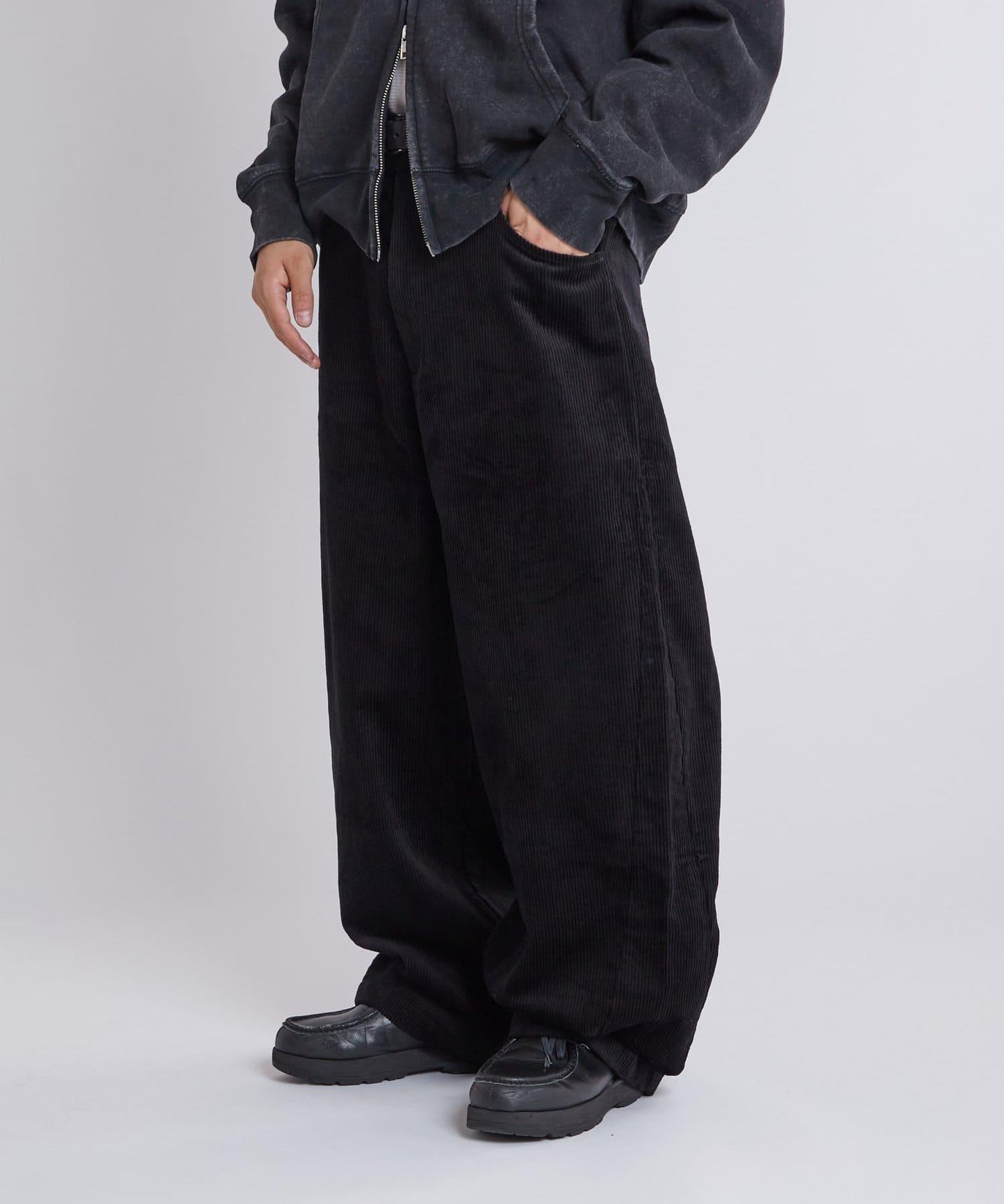 【WHO'S WHO gallery】KOOKYN燈芯絨彎腿褲