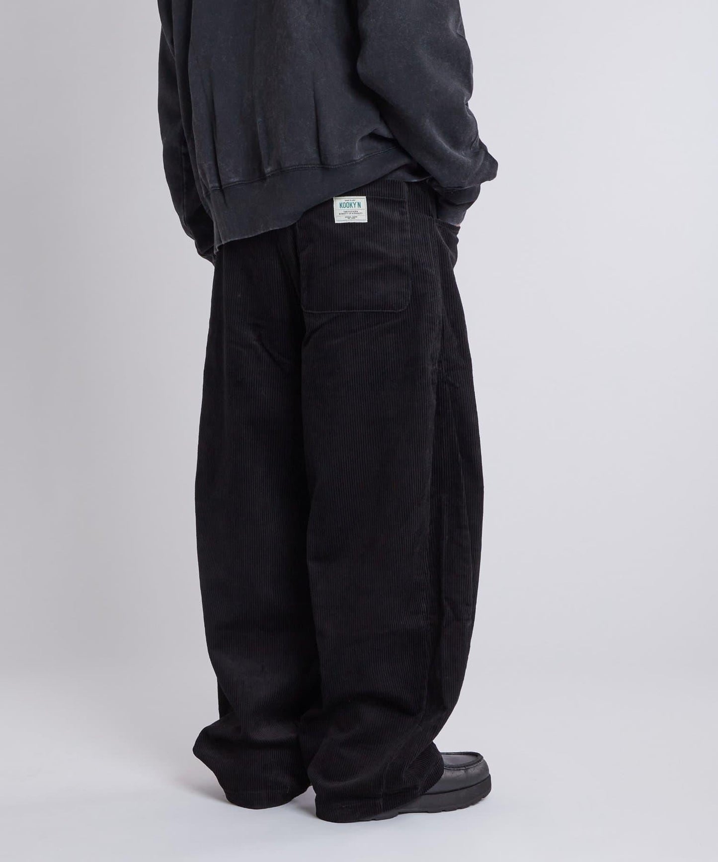 【WHO'S WHO gallery】KOOKYN燈芯絨彎腿褲