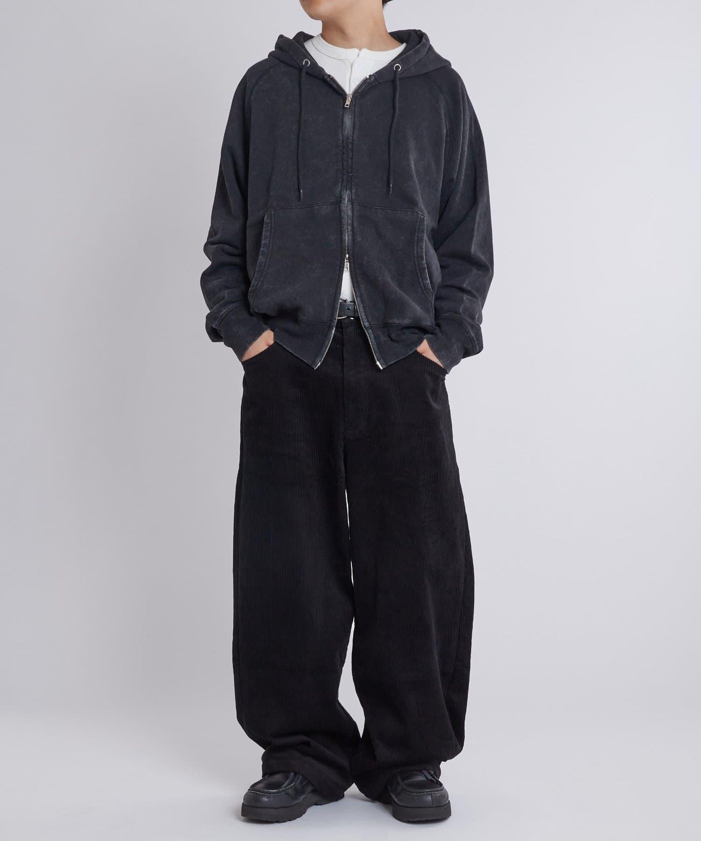 【WHO'S WHO gallery】KOOKYN燈芯絨彎腿褲