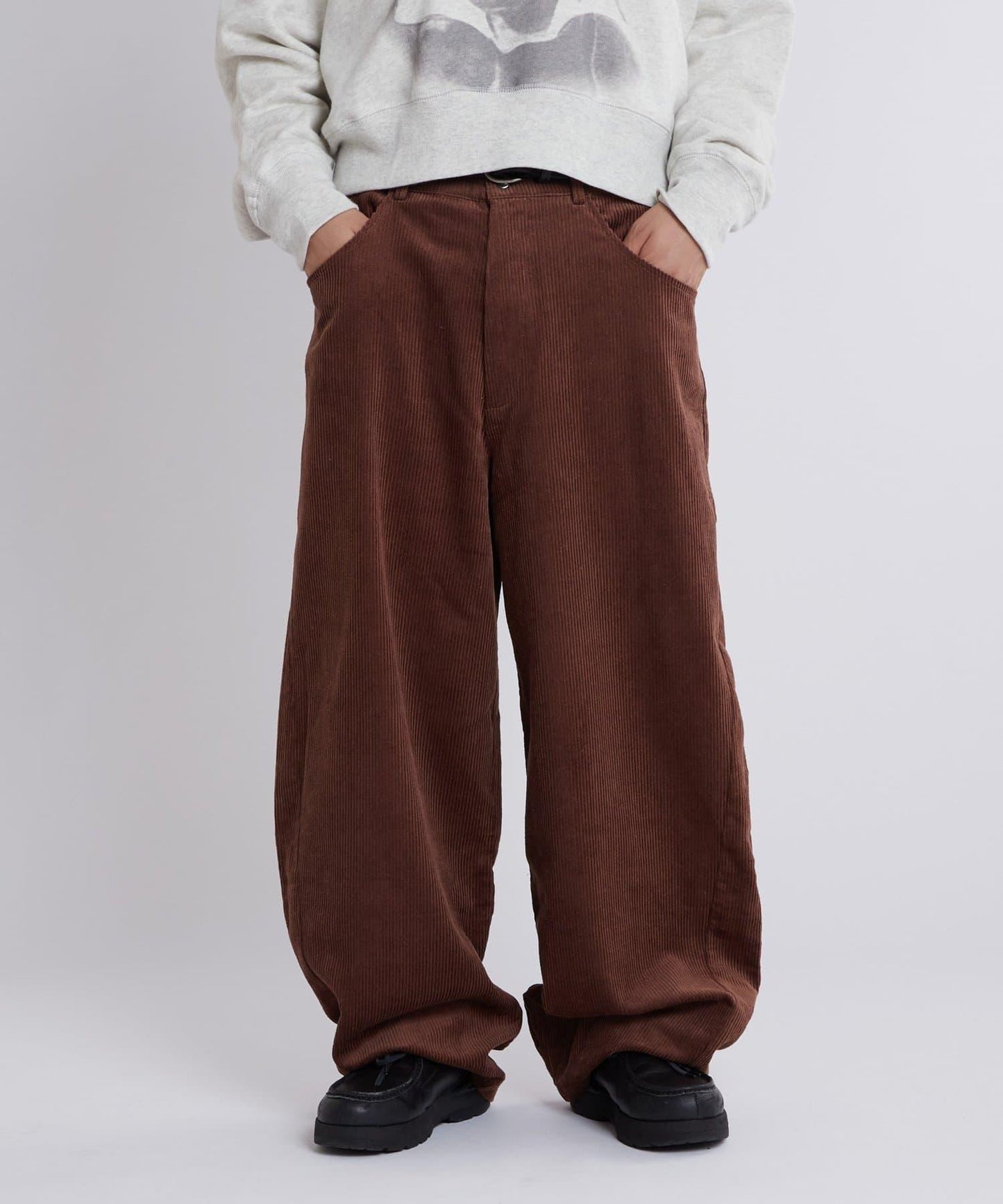 【WHO'S WHO gallery】KOOKYN燈芯絨彎腿褲