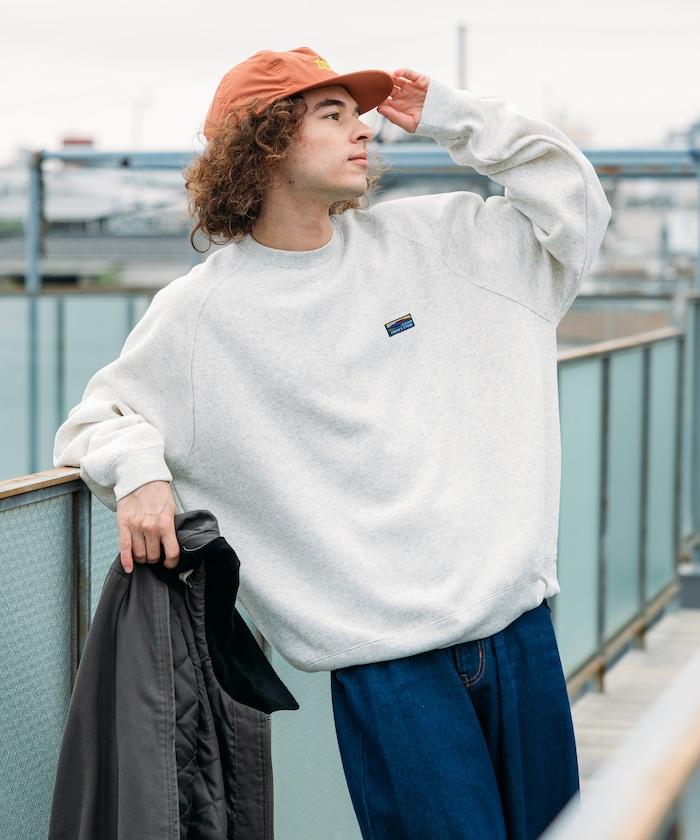 寬鬆版型 單點標誌 插肩袖 抽繩衛衣