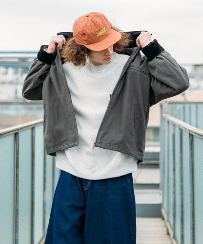 寬鬆版型 單點標誌 插肩袖 抽繩衛衣