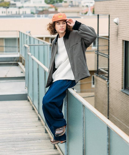 寬鬆版型 單點標誌 插肩袖 抽繩衛衣