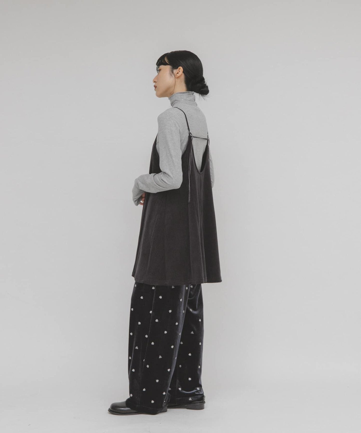 針織羅紋迷你吊帶連衣裙