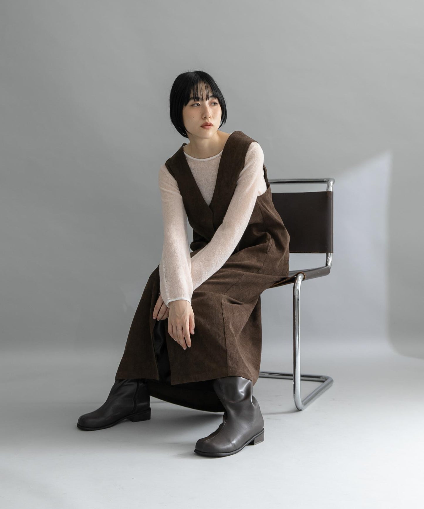 燈芯絨吊帶連衣裙