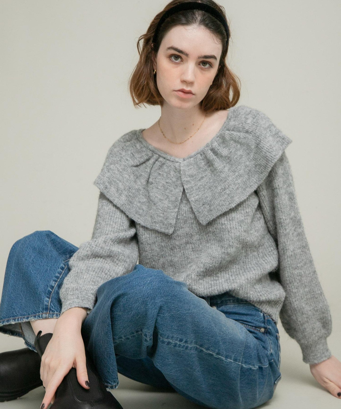 荷葉邊領針織衫