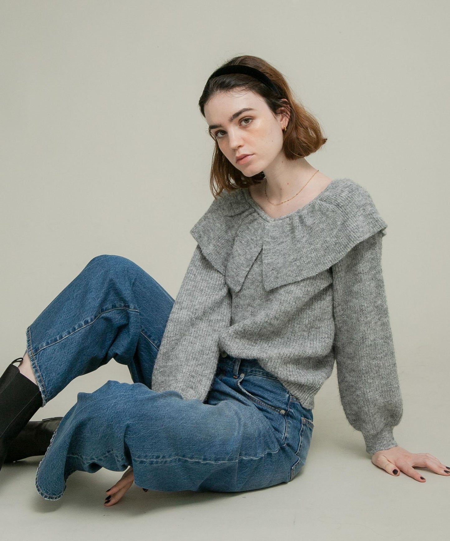 荷葉邊領針織衫